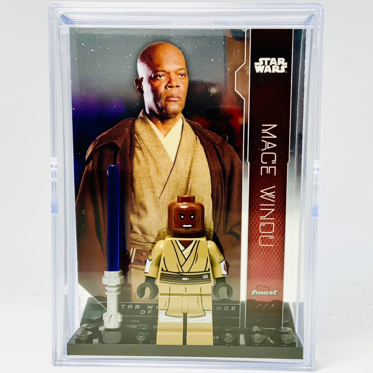 Mace Windu with Trading Card & Collector’s Case