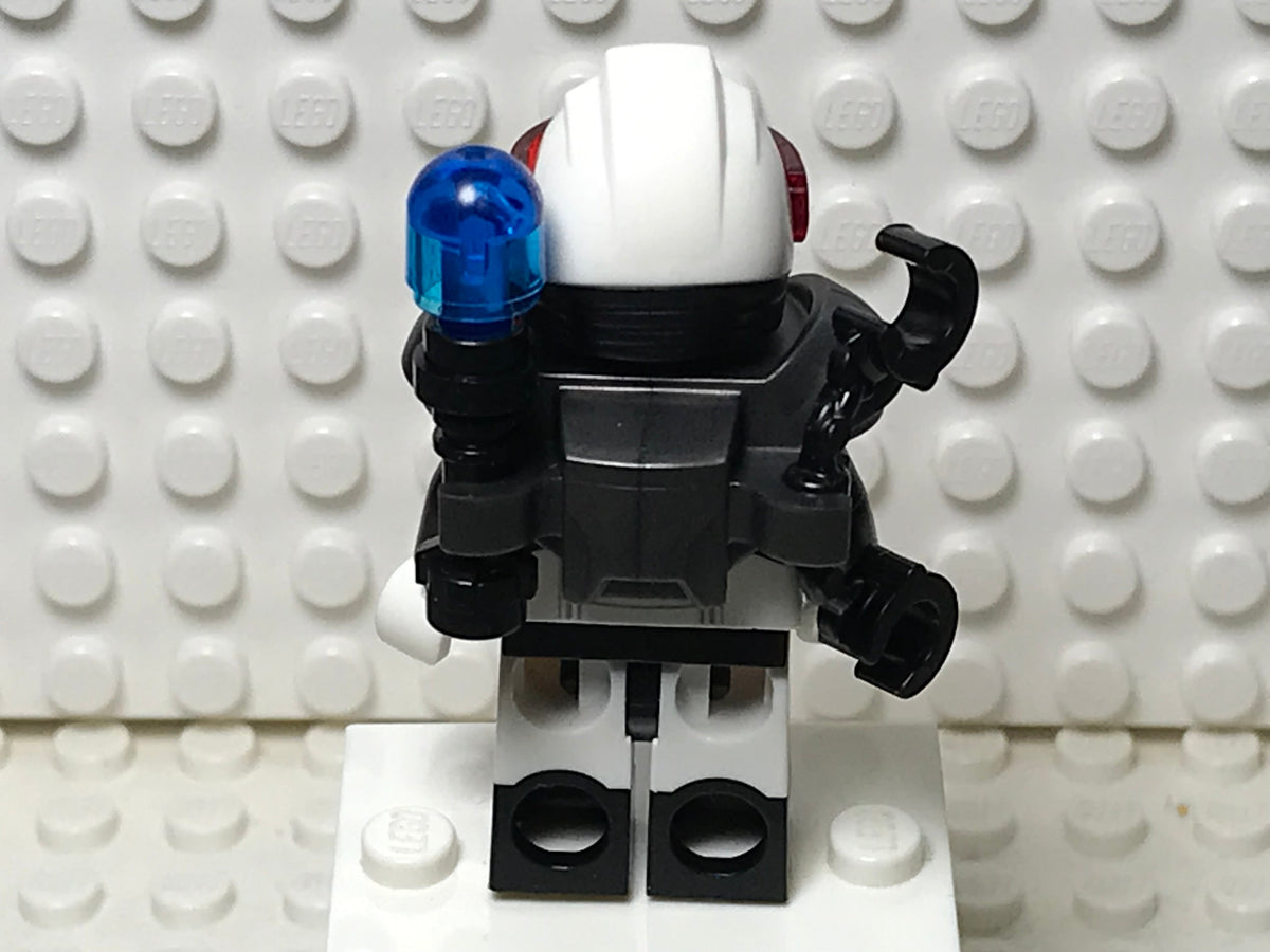 Space Police Guy, col21-10