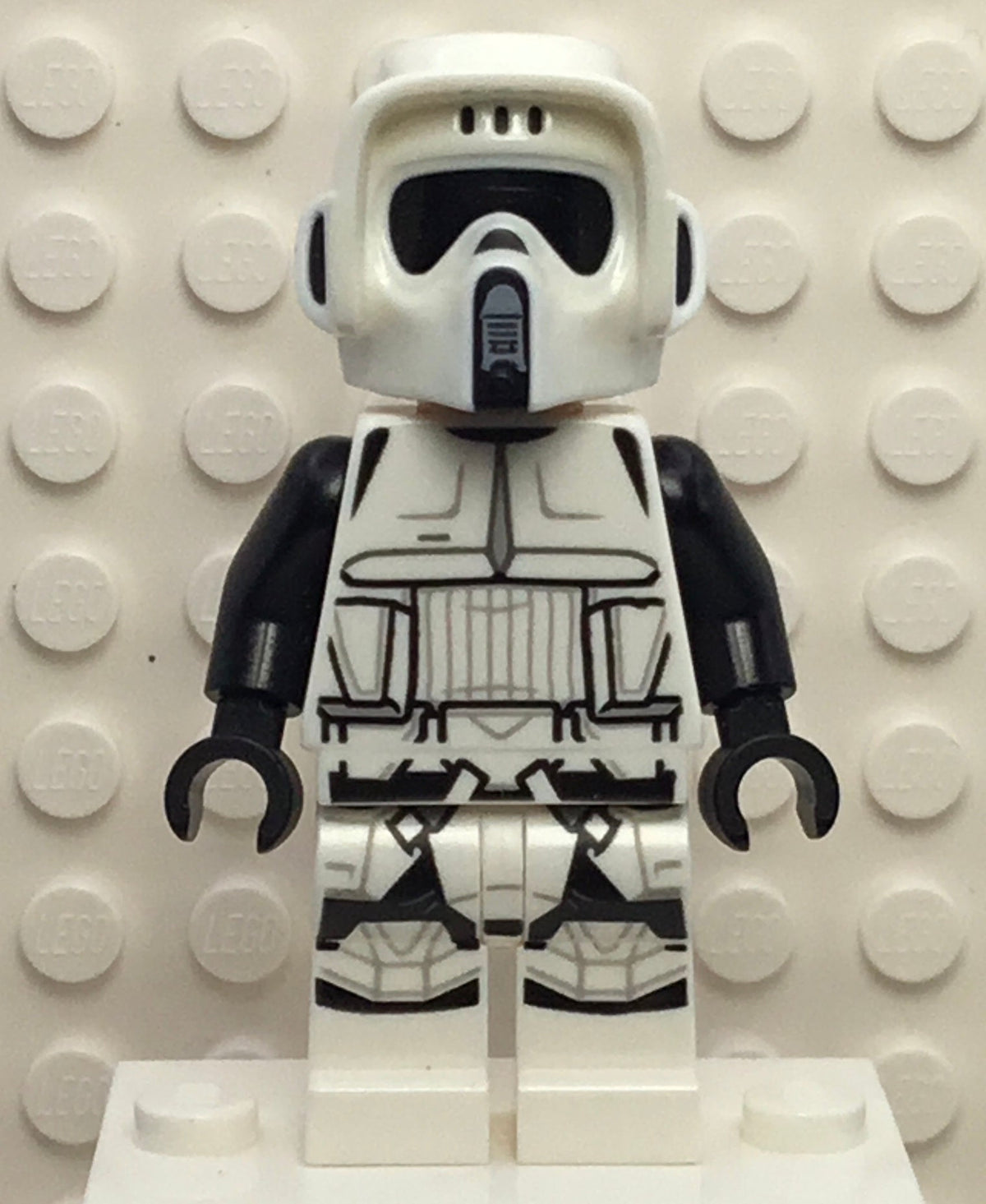 Imperial Scout Trooper - Male, Dual Molded Helmet, Light Nougat Head, Scowl, sw1007